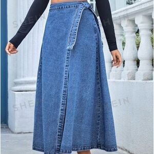 ✅🌹Blue Denim Rap skirt.